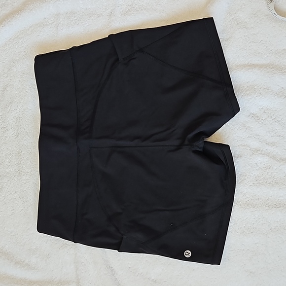 Spanish style shorts - Picture 2 of 7